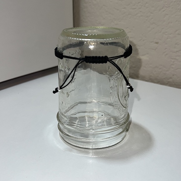 Adjustable Black and sliver woman’s/kids bracelet! Simple but cute! - Picture 3 of 3